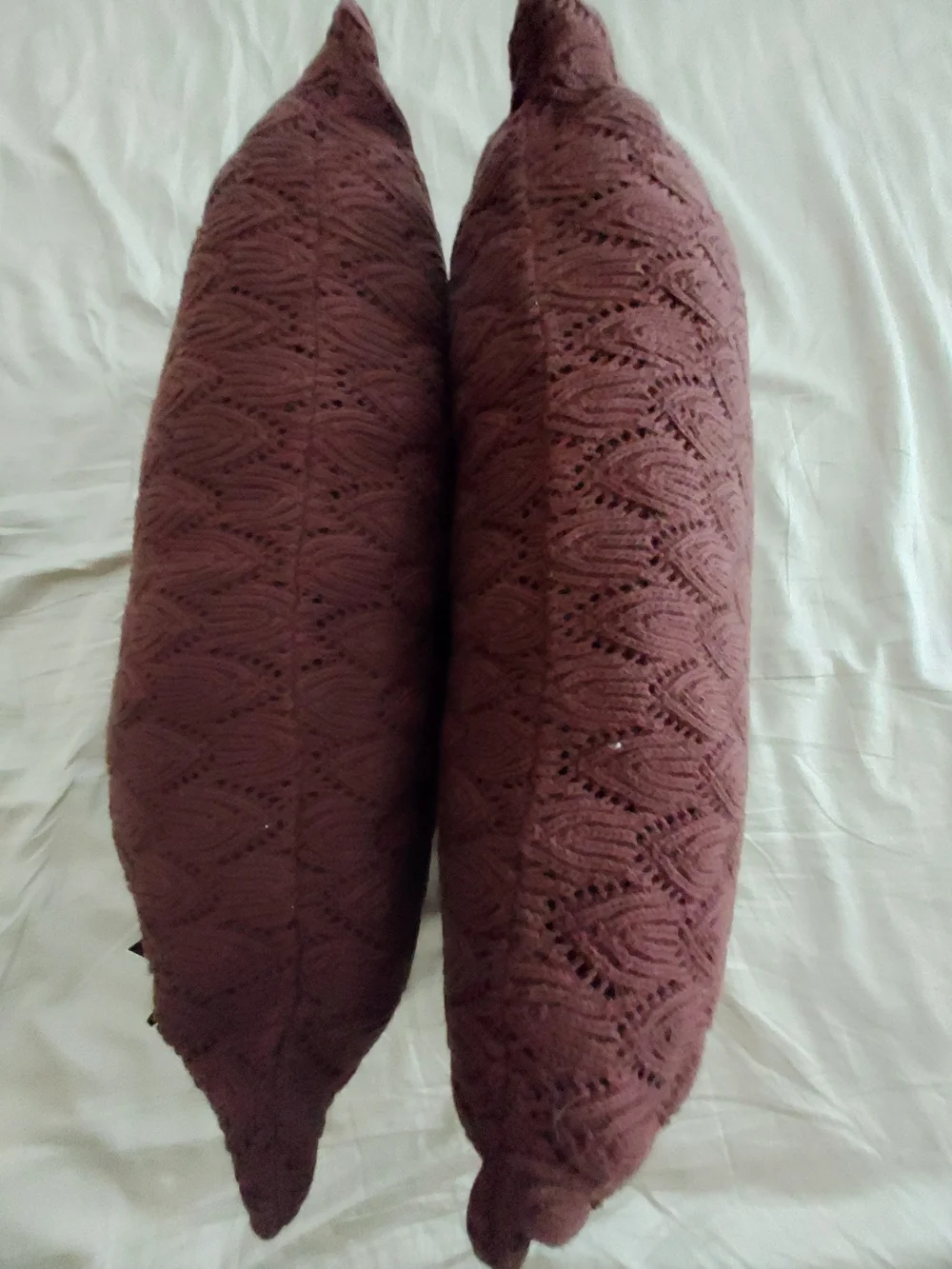 Throw Pillows Jeremiah Brent Home Textured Knit Pair in Deep Burgundy